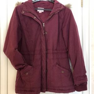 Light winter/fall maroon jacket Worn a few times